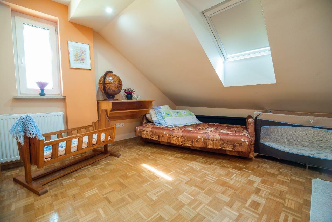Luxury Apartment Ana With Hot Tub Visnja Gora Eksteriør bilde