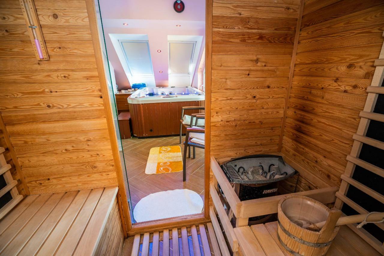 Luxury Apartment Ana With Hot Tub Visnja Gora Eksteriør bilde